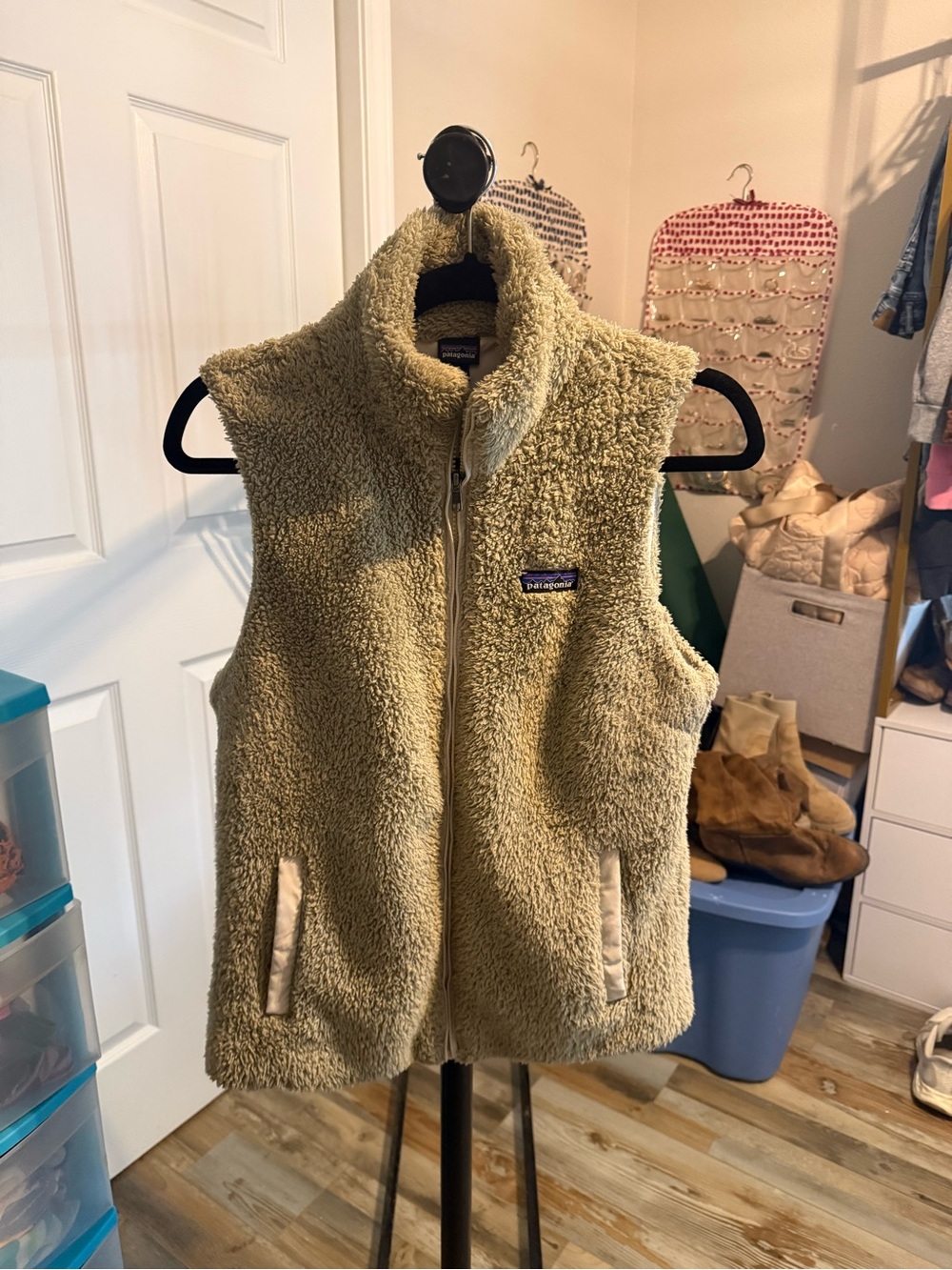 Patagonia Sherpa Fleece Vest in Olive